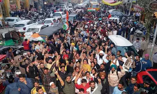 Jalandhar: अपना मेयर बनाने के लिए आप निर्दलीयों से संपर्क में Jalandhar: अपना मेयर बनाने के लिए आप निर्दलीयों से संपर्क में