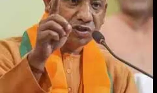 CM योगी आदित्यनाथ ने 200 शिकायतों का किया समाधान CM योगी आदित्यनाथ ने 200 शिकायतों का किया समाधान