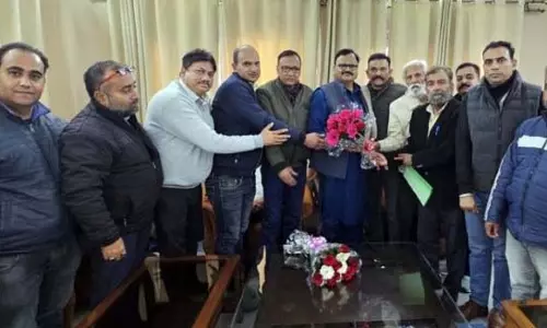 PHE कर्मियों के प्रतिनिधिमंडल ने मंत्री से मुलाकात की