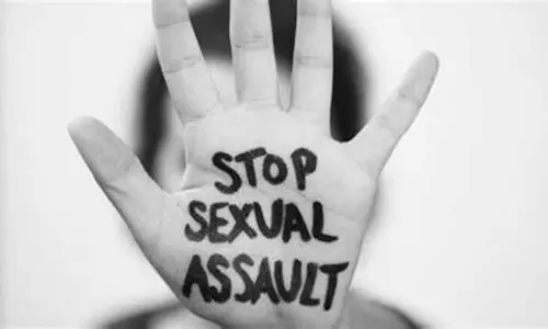 Sexual harassment : अभिनेता मुकेश और एडावेला बाबू के खिलाफ आरोपपत्र दाखिल Sexual harassment : अभिनेता मुकेश और एडावेला बाबू के खिलाफ आरोपपत्र दाखिल