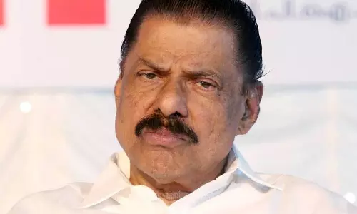 EP जयराजन को उनके आचरण के कारण एलडीएफ संयोजक पद से हटा दिया गया : एमवी गोविंदन EP जयराजन को उनके आचरण के कारण एलडीएफ संयोजक पद से हटा दिया गया : एमवी गोविंदन