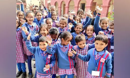 Delhi के स्कूलों को अवैध बांग्लादेशी प्रवासी छात्रों की पहचान करने का निर्देश Delhi के स्कूलों को अवैध बांग्लादेशी प्रवासी छात्रों की पहचान करने का निर्देश