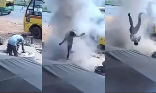 चौंकाने वाला VIDEO! स्कूल बस का टायर फटने से शख्स हवा में उछला चौंकाने वाला VIDEO! स्कूल बस का टायर फटने से शख्स हवा में उछला