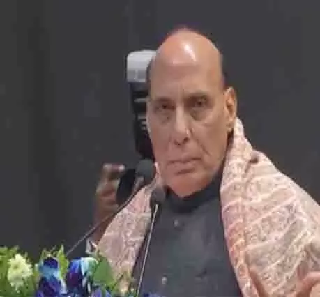 रक्षा मंत्री Rajnath Singh ने अटल बिहारी वाजपेयी को दी श्रद्धांजलि