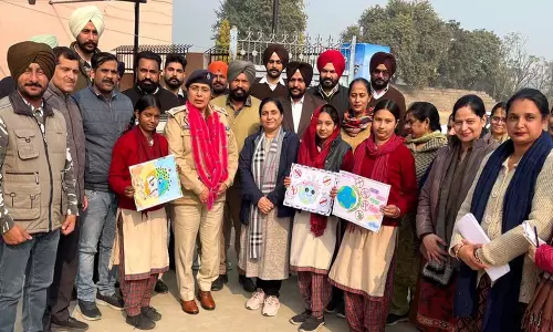 Punjab: एसपीसी योजना को बढ़ावा देने के लिए पुलिस ने कंगनवाल स्कूल के साथ हाथ मिलाया Punjab: एसपीसी योजना को बढ़ावा देने के लिए पुलिस ने कंगनवाल स्कूल के साथ हाथ मिलाया