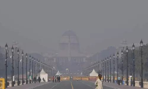 दिल्ली में हवा की गुणवत्ता गंभीर, हल्की बारिश से भी नहीं बदले हालात
