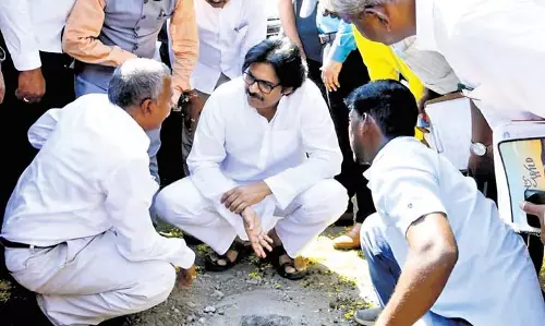 Andhra: उपमुख्यमंत्री पवन कल्याण ने सार्वजनिक कार्यों में पारदर्शिता और जवाबदेही पर जोर दिया