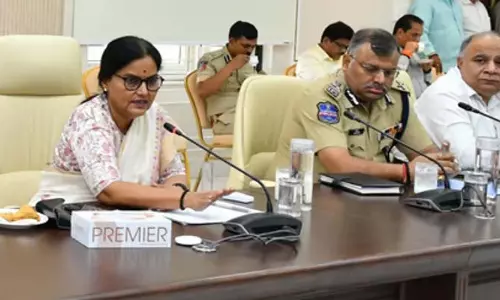 CS Shanti Kumari ने सौर संयंत्रों के प्रथम चरण के लिए छह महीने की समय सीमा तय की CS Shanti Kumari ने सौर संयंत्रों के प्रथम चरण के लिए छह महीने की समय सीमा तय की