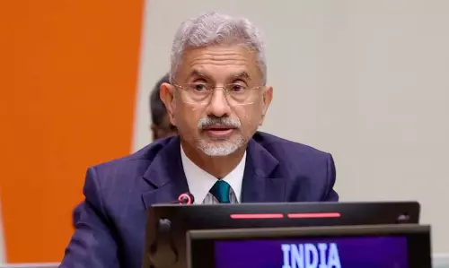 Kamareddy की महिला ने रियाद में फंसे पति को बचाने के लिए विदेश मंत्री जयशंकर से मदद मांगी Kamareddy की महिला ने रियाद में फंसे पति को बचाने के लिए विदेश मंत्री जयशंकर से मदद मांगी