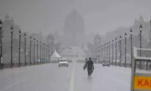Delhi का मौसम और आज का AQI