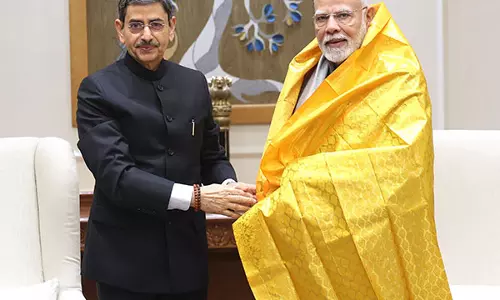 तमिलनाडु के राज्यपाल आरएन रवि ने PM Modi से मुलाकात की तमिलनाडु के राज्यपाल आरएन रवि ने PM Modi से मुलाकात की