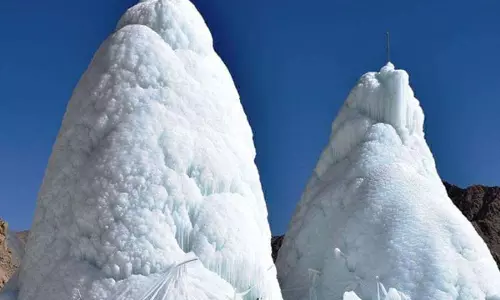 मंगोलिया ने बर्फानी तूफान की चेतावनी जारी की मंगोलिया ने बर्फानी तूफान की चेतावनी जारी की