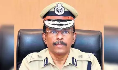 Kerala : एडीजीपी अजित कुमार को क्लीन चिट विजिलेंस ने पदोन्नति का रास्ता साफ किया Kerala : एडीजीपी अजित कुमार को क्लीन चिट विजिलेंस ने पदोन्नति का रास्ता साफ किया