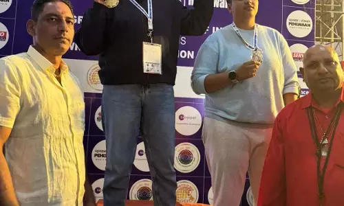 GHMC के कर्मचारी ने ग्रैपलिंग में स्वर्ण और जूडो में रजत जीता GHMC के कर्मचारी ने ग्रैपलिंग में स्वर्ण और जूडो में रजत जीता