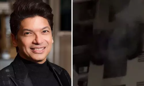 Mumbai: सिंगर शान की बिल्डिंग में लगी आग, 9 लोगों को बचाया गया; तस्वीरें सामने आईं Mumbai: सिंगर शान की बिल्डिंग में लगी आग, 9 लोगों को बचाया गया; तस्वीरें सामने आईं