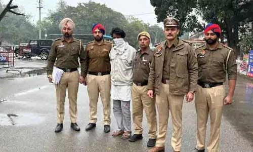 Punjab: 11 सिलसिलेवार हत्याओं के लिए वांछित व्यक्ति गिरफ्तार Punjab: 11 सिलसिलेवार हत्याओं के लिए वांछित व्यक्ति गिरफ्तार