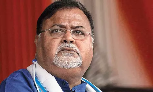 Calcutta HC ने बंगाल के पूर्व शिक्षा मंत्री पार्थ चटर्जी और चार अन्य की जमानत याचिका खारिज कर दी