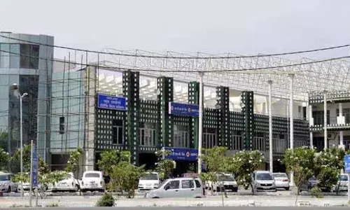 Noida: 122 करोड़ के नुकसान के लिए कैग ने येडा की आलोचना की