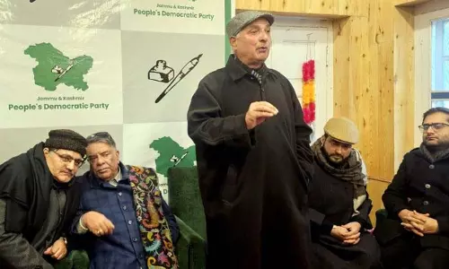 वीरी ने PDP कार्यकर्ताओं को शहरी स्थानीय निकाय चुनावों के लिए तैयार रहने का निर्देश दिया वीरी ने PDP कार्यकर्ताओं को शहरी स्थानीय निकाय चुनावों के लिए तैयार रहने का निर्देश दिया