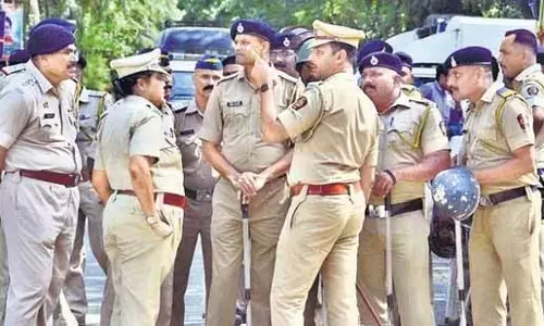 Mumbai Bandra: क्रिसमस की पूर्व संध्या पर पाँच चर्चों में बढ़ाई गई सुरक्षा