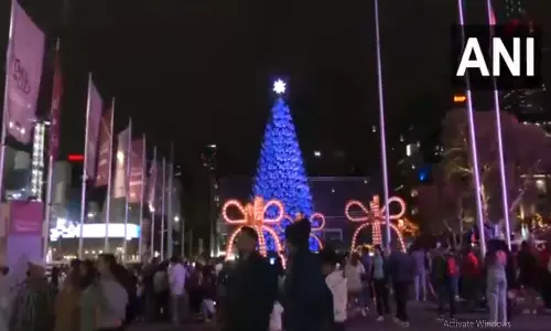 Christmas: मेलबर्न शहर को रोशनी से जगमगया गया, VIDEO... Christmas: मेलबर्न शहर को रोशनी से जगमगया गया, VIDEO...