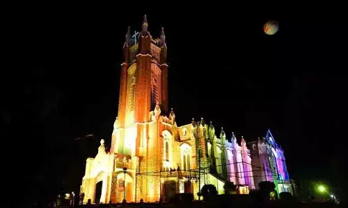 क्रिसमस के लिए Medak चर्च को सजाया गया, सीएम समारोह में शामिल होंगे