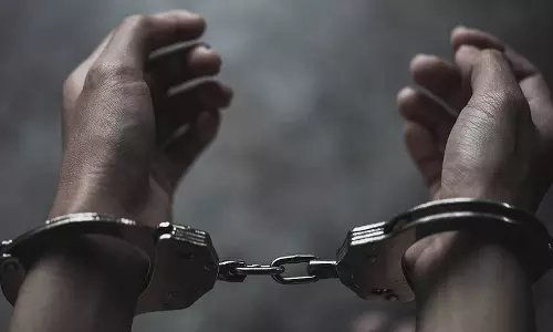 Kerala : लॉज में वेश्यालय चलाने के आरोप में दो पुलिसकर्मी गिरफ्तार
