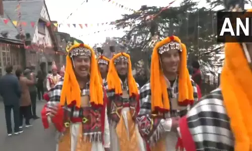 विंटर कार्निवल और क्रिसमस समारोह के लिए शिमला में उमड़े पर्यटक, VIDEO...