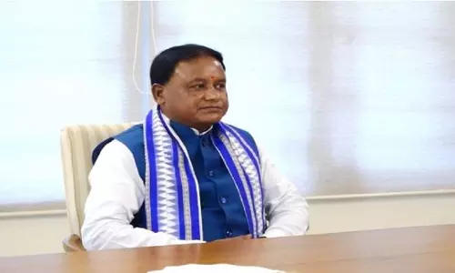 मैं भी चिटफंड धोखाधड़ी का शिकार हुआ हूं: Odisha के सीएम मोहन चरण माझी मैं भी चिटफंड धोखाधड़ी का शिकार हुआ हूं: Odisha के सीएम मोहन चरण माझी