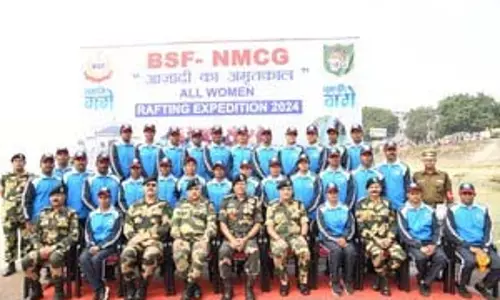 महानिदेशक ने सभी महिला BSF नौकायन अभियान को हरी झंडी दिखाई