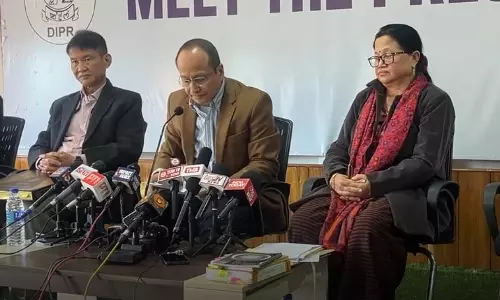 Manipur: आरोपों के बीच मणिपुर सरकार ने विधानसभा सत्र के सम्बन्ध में रखी अपनी बात Manipur: आरोपों के बीच मणिपुर सरकार ने विधानसभा सत्र के सम्बन्ध में रखी अपनी बात