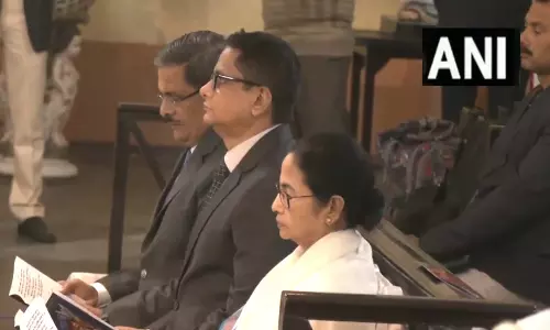 होली रोज़री कैथेड्रल चर्च में क्रिसमस समारोह में शामिल हुईं मुख्यमंत्री ममता बनर्जी, VIDEO...
