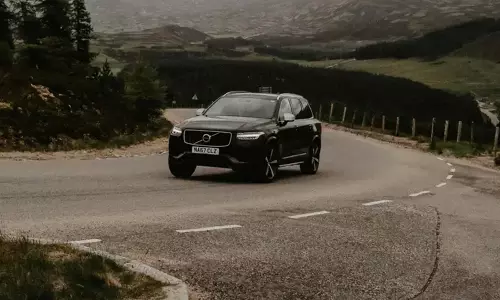 क्या आप अपनी Electric Car  को पहाड़ों पर ले जाना चाहते हैं? जानें ये 5 बातें