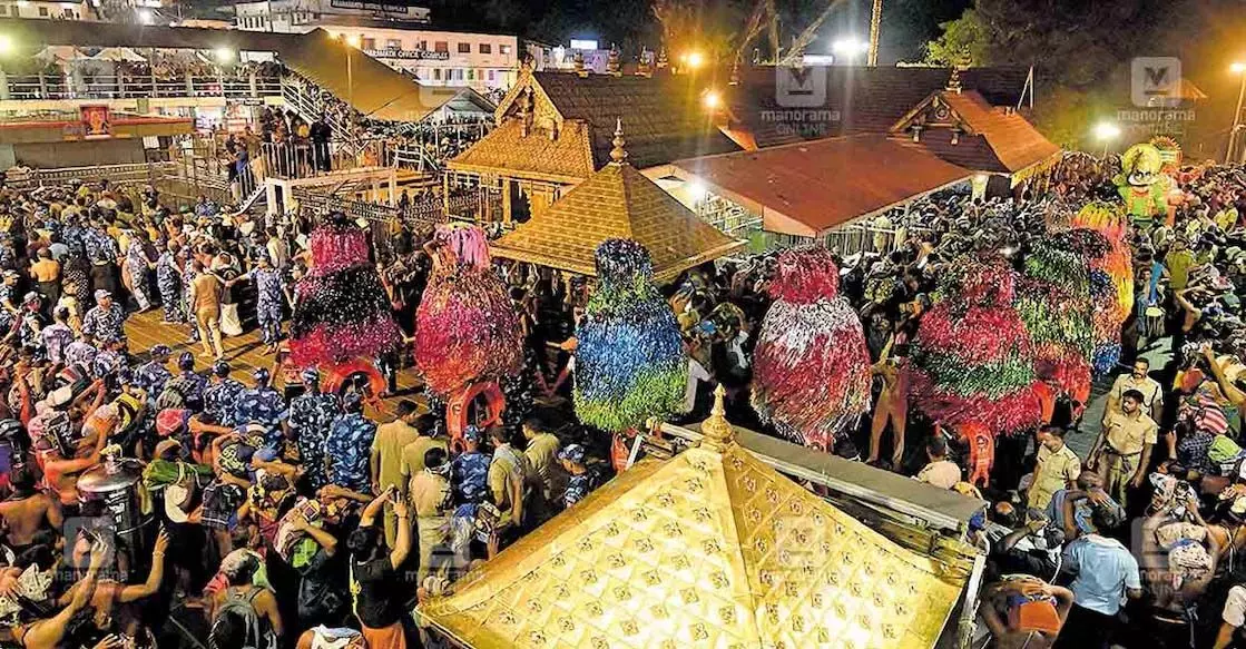 Sabarimala: हर पथ-हर जगह शरण की पुकार, स्वर्ण वस्त्रों से दीपवरणा आज