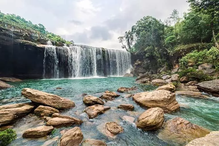 Meghalaya के पश्चिमी जैंतिया हिल्स गांव ने पर्यटकों के लिए सख्त नियम जारी