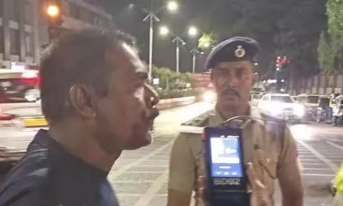 Pune : आरटीओ और ट्रैफिक पुलिस ने ‘शराब पीकर गाड़ी चलाने’ वालों की खबर ली