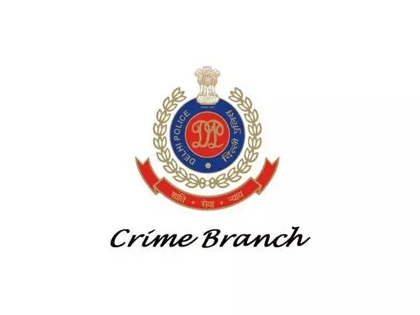 Delhi Crime Branch ने हनी ट्रैप रैकेट का भंडाफोड़ किया, पैसे ऐंठने के आरोप में तीन लोगों को किया गिरफ्तार