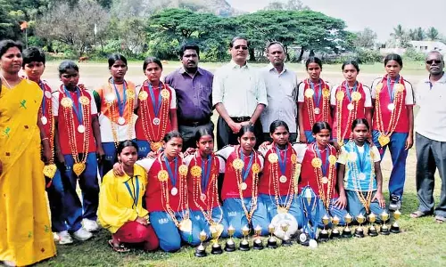 Tamil Nadu: फुटबॉल कोच के फैसले ने कुड्डालोर में सुनामी से बचे लोगों की जान बचाई और उनका करियर बनाया