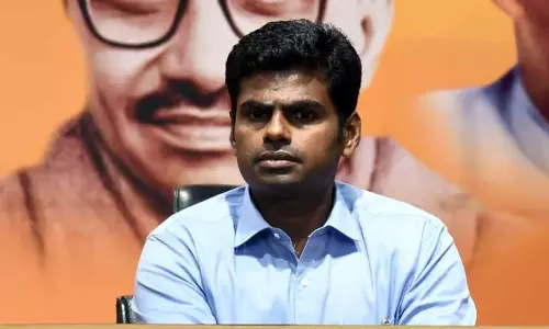 BJP प्रमुख अन्नामलाई ने मोदी की तुलना एमजीआर से की एआईएडीएमके ने कहा पूर्व सीएम सांप्रदायिक नहीं थे BJP प्रमुख अन्नामलाई ने मोदी की तुलना एमजीआर से की एआईएडीएमके ने कहा पूर्व सीएम सांप्रदायिक नहीं थे