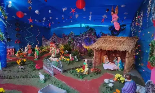 Assam : डिब्रूगढ़ में सजाए गए चर्च और सामुदायिक उत्सव के साथ क्रिसमस मनाने की तैयारी Assam : डिब्रूगढ़ में सजाए गए चर्च और सामुदायिक उत्सव के साथ क्रिसमस मनाने की तैयारी