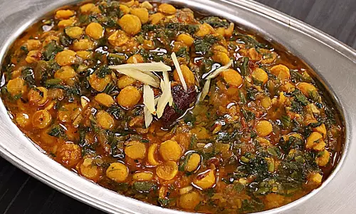 पालक और चना नारियल दाल रेसिपी