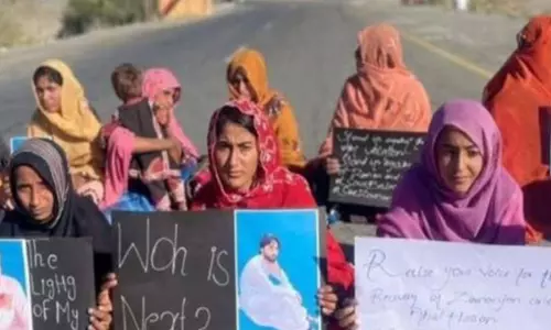 Zaman Jan-Abul Hasan के जबरन गायब होने के खिलाफ़ परिवारों ने किया प्रदर्शन