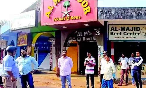 Goa में क्रिसमस की पूर्व संध्या पर गोमांस की कमी के कारण मांस के लिए मारामारी मची Goa में क्रिसमस की पूर्व संध्या पर गोमांस की कमी के कारण मांस के लिए मारामारी मची