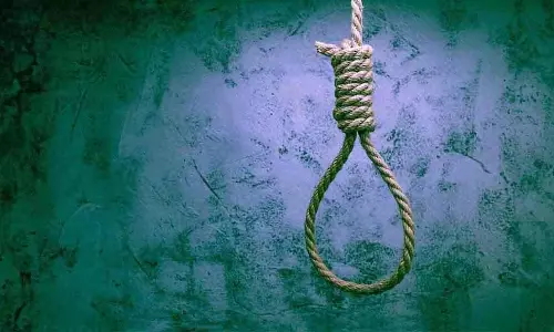Kerala: अलपुझा की एक महिला ने आत्महत्या कर ली