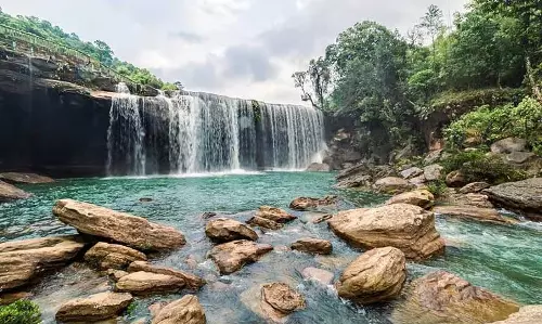 Meghalaya के पश्चिमी जैंतिया हिल्स गांव ने पर्यटकों के लिए सख्त नियम जारी