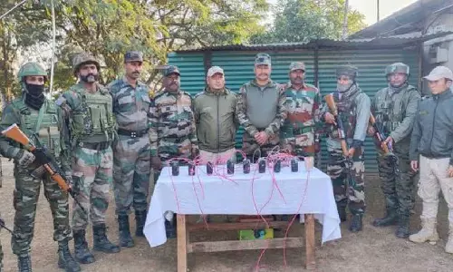 Manipur : सुरक्षा बलों ने चुराचांदपुर में तलाशी अभियान के दौरान 9 विस्फोटक उपकरण