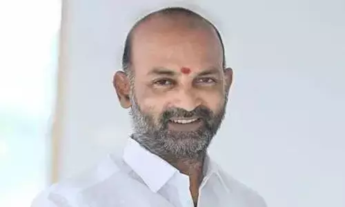 Bandi Sanjay ने अल्लू अर्जुन घटना की प्रामाणिकता पर सवाल उठाए