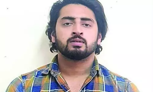 AIMIM दिल्ली प्रमुख ने 2020 के सीएए विरोधी दंगों के आरोपी के परिवार से की मुलाकात