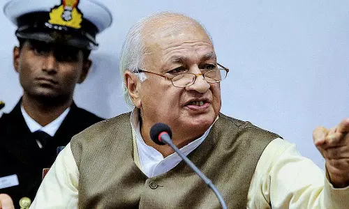 Kerala: सीपीआई(एम) ने राज्यपाल खान की असंवैधानिक कार्रवाई में शामिल होने के लिए आलोचना की