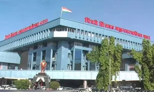 Pimpri: ई-रिक्शा चालकों को ₹30,000 की सब्सिडी: नगर निगम की पहल? Pimpri: ई-रिक्शा चालकों को ₹30,000 की सब्सिडी: नगर निगम की पहल?